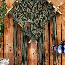 Mi proyecto del curso: Introducción al tapiz de macramé. Accessor, Design, Arts, Crafts, Fiber Arts, Macramé, and Textile Design project by Lucia Moya - 10.20.2023