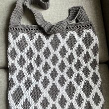 Mi proyecto del curso: Diseño de patrones en crochet: encuentra tu propio estilo. Un projet de Création d'accessoires, Création de motifs, Art textile, DIY, Crochet , et Design textile de Gabriela Betancourt - 24.10.2023