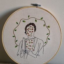 Mi proyecto del curso: Retrato bordado con elementos botánicos. Embroider, and Textile Design project by Andrea Rojas - 10.27.2023