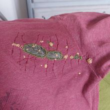 Il mio progetto del corso: Ricamo: riparazione di indumenti. Un proyecto de Bordado, Costura, DIY, Upc, cling y Diseño textil de ericaneigirotto14 - 31.10.2023