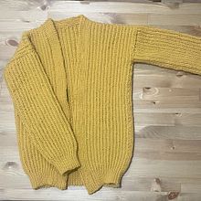 Mi proyecto del curso: Crochet: crea prendas con una sola aguja. Un progetto di Fashion design, Fiber Art, DIY, Uncinetto e Textile Design di Yulia - 01.11.2023