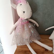 My project for course: Designing and Making Your Own Soft Toy. Un proyecto de Diseño de personajes, Diseño de juguetes, Costura, Patronaje y confección			 de Gabriella - 31.10.2023