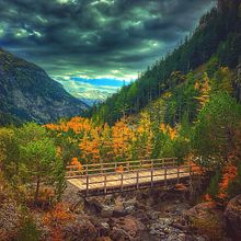 Autumnal Mountains. Een project van Fotografie, Mobiele fotografie, Digitale fotografie, Artistieke fotografie, Buitenfotografie y Fotografische postproductie van sophie_decors - 02.11.2023