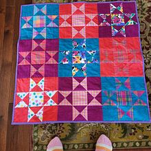 Eli (grandcat)'s quilt. Un proyecto de Artesanía de Mary Tigner Rasanen - 07.11.2023
