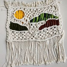 Meu projeto do curso: Macramê para iniciantes: nós inspirados na natureza. Macramé, and Textile Design project by ivone.capinan - 11.07.2023