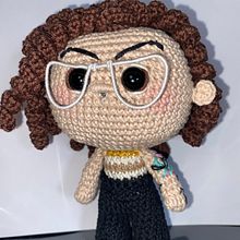 Meu projeto do curso: Amigurumi: minha versão amigU. Artesanato, Design de brinquedos, Tecido, Crochê, Amigurumi, e Design têxtil projeto de Bianca Souza - 07.11.2023