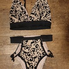 My project for course: Introduction to Lingerie Design and Creation. Un progetto di Fashion design, Cucito, DIY, Modellistica e confezione sartoriale di florine_bm - 13.11.2023