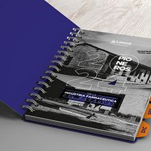 Diseño de Agenda Corporativa. Un progetto di Graphic design e Rilegatura di Fabiola Vallejos - 18.10.2023
