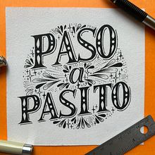 Paso a Pasito: Lettering manual para principiantes. Projekt z dziedziny T, pografia,  Kaligrafia, T, pografia, Projektowanie t, pografii,  Pismo dekorac i jne użytkownika Alex Sifuentes - 15.11.2023