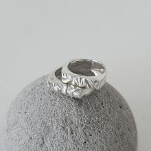 Meu projeto do curso:  Introdução ao design de joias autorais em metal. Accessor, Design, Jewelr, Design, and Fashion Design project by Mari Medeiros - 11.19.2023