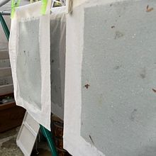 Il mio progetto del corso: Carta riciclata fatta a mano: crea uno stationery set. Artesanato, Artes plásticas, Papercraft, Encadernação, DIY, e Design de papelaria projeto de Andrea Caterina Cazzetta - 20.11.2023