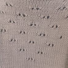 Mi proyecto del curso: Introducción al punto con agujas circulares. Un projet de Création d'accessoires, Art textile, Tricot , et Design textile de Marian Santamaría - 20.11.2023
