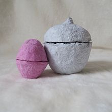 Mein Abschlussprojekt für den Kurs: Objekte aus Papierbrei. Un progetto di Artigianato, Product design, Papercraft, Interior Design, Ceramica, DIY, Upc e cling di lilli_landmann - 22.11.2023