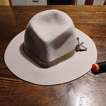 Mi proyecto del curso: Confección de sombreros modernos. Projekt z dziedziny Projektowanie dodatków, Projektowanie mod,  Tkactwo i Filcowanie igłą użytkownika Silvia Merisi - 22.11.2023
