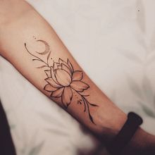 Mój projekt z kursu: Tatuaż w stylu fineline: odkryj subtelność cienkiej linii. Un progetto di Illustrazione tradizionale, Disegno e Design di tatuaggi di karolina_domagala - 23.11.2023