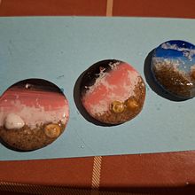 Mi proyecto del curso: Diseño de joyería en resina. Un projet de Création d'accessoires, Artisanat, Design de bijoux , et DIY de Pilar Carreras Garcia - 27.11.2023