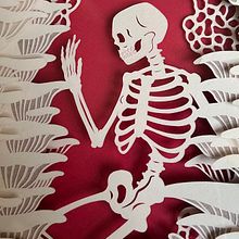 Papercut: la muerte en su jardín. Un projet de Illustration traditionnelle, Artisanat, Papercraft, Stor, telling, Reliure, Illustration jeunesse , et DIY de Alex Sifuentes - 28.01.2024