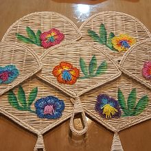 Mi proyecto del curso: Diseño de moda: pintura y bordado sobre prendas. Painting, Fashion Design, Embroider, DIY, Upc, cling, and Textile Design project by angela.maria.alvarez - 11.15.2023