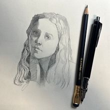 My project for course: Fundamentals of Portrait Drawing with Pencil. Un progetto di Belle arti, Disegno a matita, Disegno, Disegno realistico e Disegno artistico di aestheral - 06.12.2023