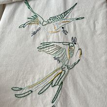 Birds of Paradise. Un progetto di Illustrazione tradizionale, Illustrazione digitale e Ricamo di l_campschreur - 07.12.2023