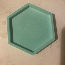 My project for course: Terrazzo Home Accessories with Jesmonite Resin. Un progetto di Artigianato e Design e creazione di mobili di Sona Nahapetyan - 09.12.2023