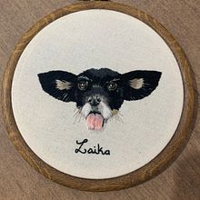 Meu projeto do curso: Retratos bordados de pet: pintura com linha. Een project van Borduurwerk, Naturalistische illustratie y Textielontwerp van Jheik Maia - 10.12.2023