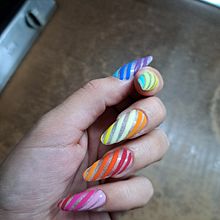 Últimas uñitas que me hice Ein Projekt aus dem Bereich Design von Bhara Buoto - 12.12.2023