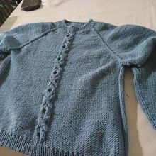 Mi proyecto del curso: Diseño y tejido de prendas de punto sin costuras con agujas circulares. Un proyecto de Diseño de complementos, Diseño de moda, Tejido, DIY y Tejido de punto de Silvia Junco - 13.12.2023