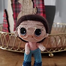 Meu projeto do curso: Amigurumi: crie pessoas com crochê. Artesanato, Design de brinquedos, Tecido, Crochê, Amigurumi, e Design têxtil projeto de Marina Dessotti - 22.12.2023