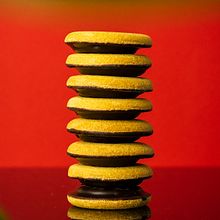 Galletas de Chocolate. Photograph, Product Photograph, Photographic Lighting, Digital Photograph, and Food Photograph project by cisco.perona - 12.26.2023