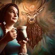 Spirit of the Stag. Traditional illustration, Fine Arts, Acr, lic Painting, and Painting project by Katy Greenwood - 01.04.2024