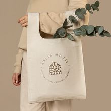 Branding Hälsa House. Un projet de Br, ing et identité, Design , Design graphique, Naming , et Création de logos de Esther Aller - 16.10.2022