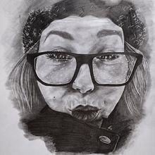 Retrato a lapiz. Painting, Fine Arts, Drawing, Pencil Drawing, and Portrait Drawing project by Yolanda Lss - 12.31.2023