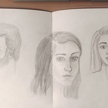 Mein Abschlussprojekt für den Kurs: Skizzenbuch für Porträts: Erkunde das menschliche Gesicht. Un proyecto de Bocetado, Dibujo, Dibujo de Retrato, Dibujo artístico y Sketchbook de danielakaiserwt - 06.01.2024