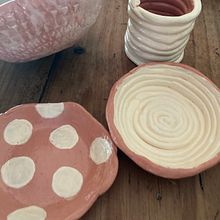 My project for course: Ceramics at Home for Beginners. Un progetto di Design di accessori, Artigianato, Belle arti e Ceramica di Caitlin Gregory - 07.01.2024