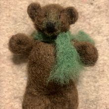 My project for course: Needle Felting Animal Creation. Arts, Crafts, To, Design, Fiber Arts, Needle Felting, and Textile Design project by Michele Bennett - 01.09.2024