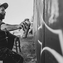 Mi proyecto del curso: Dirección de personas para fotografía de retrato grafity. Un progetto di Fotografia, Fotografia di ritratto e Illuminazione fotografica di Salvador Tarraso Barber - 10.01.2024