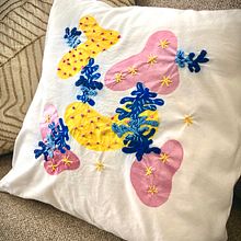 Mein Abschlussprojekt für den Kurs: Stick- und Textilmalerei für Anfänger. Un proyecto de Pintura, Pattern Design, Bordado, DIY, Upc, cling y Diseño textil de Jolanda Studinger - 11.01.2024