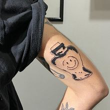 Happy Potion tattoo. Ilustração vetorial, e Desenho de tatuagens projeto de camila ledesma - 19.08.2022