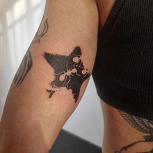 Ants tattoo. Ilustração digital, Desenho de tatuagens e Ilustração vetorial projeto de camila ledesma - 27.12.2023