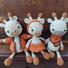 My project for course: Crocheting Amigurumi Animals for Beginners. Arts, Crafts, To, Design, Crochet, Amigurumi, and Textile Design project by daniela662 - 01.12.2024