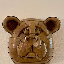 My project for course: Cardboard Sculptures for Beginners. Un progetto di Character design, Artigianato, Belle arti e Scultura di Ange Garrett - 11.01.2024