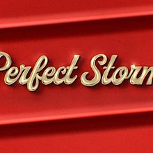 Perfect Storm | Chrome Hand Lettering. Un projet de Lettering manuel de Chelsea Mae - 21.01.2024