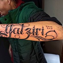 Mi proyecto del curso: Lettering para tatuajes. Un projet de Calligraphie, Lettering , et Conception de tatouage de Nataly Paola Cardiel Muñoz - 20.01.2024
