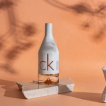 Mi proyecto del curso: Diseño de sets para fotografía de producto Ein Projekt aus dem Bereich Kunstleitung, Bühnendekoration, Produktfotografie und Studiofotografie von Fernando Olaya Zambrano - 29.01.2024