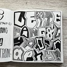 My project for course: Hand-Lettering Sketchbook: Techniques to Unlock Creativity. Un progetto di Bozzetti, Creatività, Disegno, H, lettering e Sketchbook di Jolene Brown - 01.02.2024