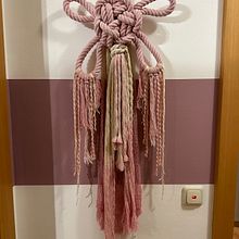 Mein Abschlussprojekt für den Kurs: Makrameeknoten: Erstelle eine Mustersammlung. Projekt z dziedziny Projektowanie dodatków, Craft,  Tkactwo, Makrama, Wzornictwo tekst i liów użytkownika Sabine-Ines Reip - 01.02.2024