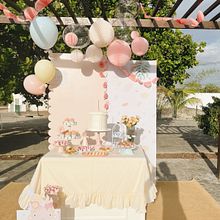 Festa Carmen Miranda. Design, Events, Creativit, and Spatial Design project by Brenda Rodrigues - 12.17.2023