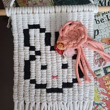 My project for course: Macramé Knots: Create a Sample Collection. Accessor, Design, Arts, Crafts, Fiber Arts, Macramé, and Textile Design project by monettegacula - 02.05.2024
