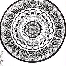 Meu projeto do curso: A arte de desenhar mandalas: crie padrões geométricos. Drawing & Ink Illustration project by emanuela_lacerda89 - 02.05.2024